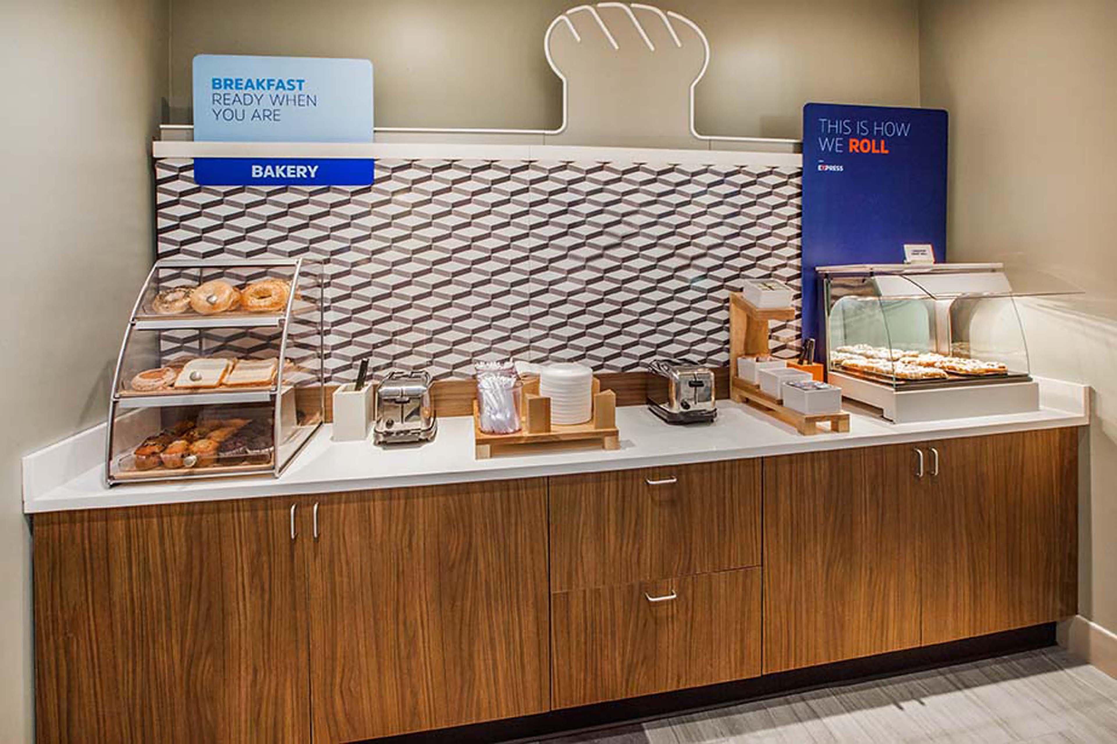 Holiday Inn Express Branford-New Haven By Ihg Екстер'єр фото